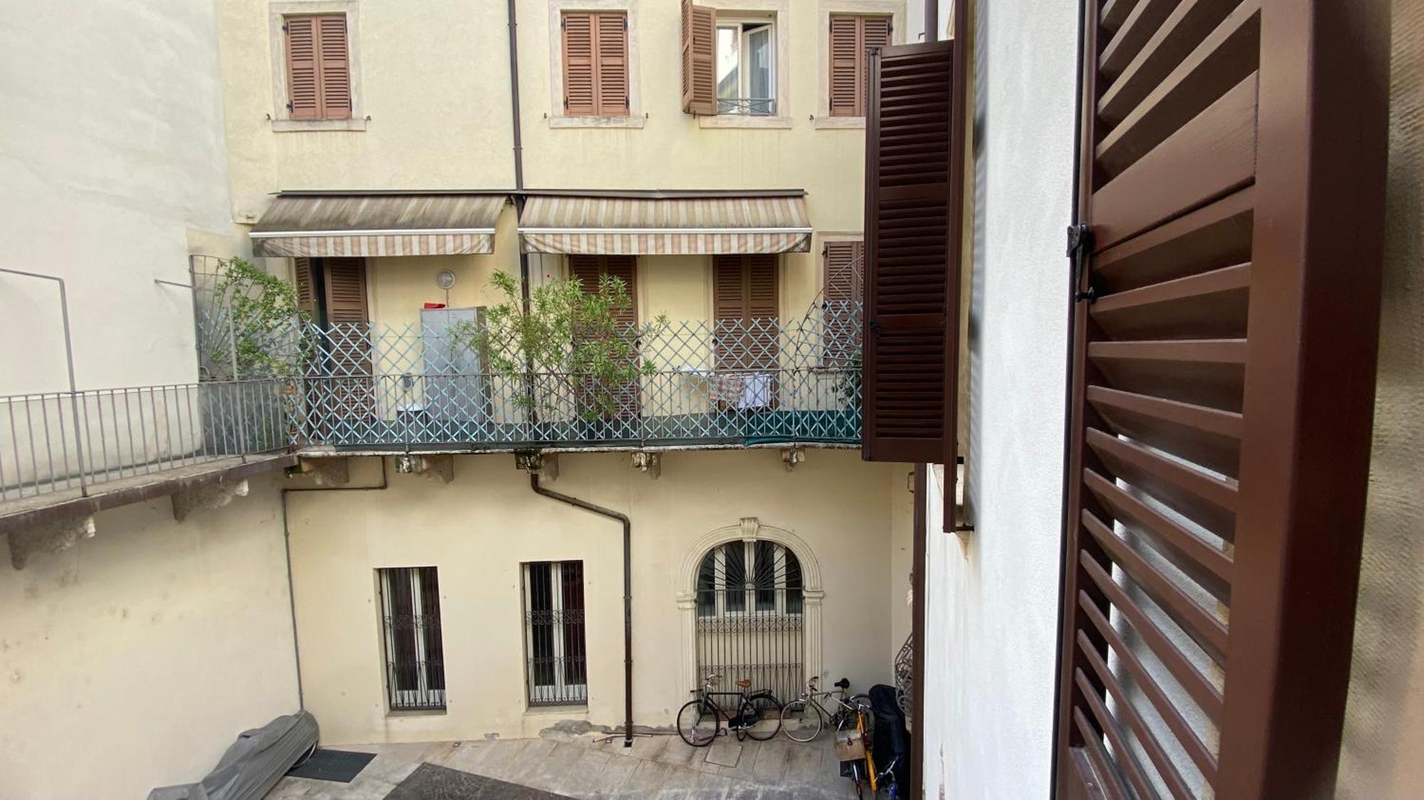 Ad Verona Flat Εξωτερικό φωτογραφία