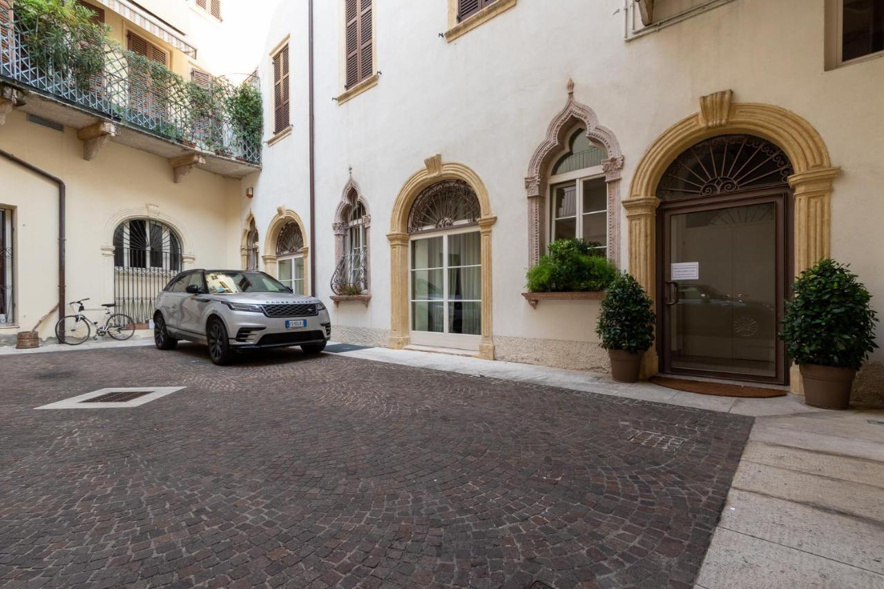 Ad Verona Flat Εξωτερικό φωτογραφία