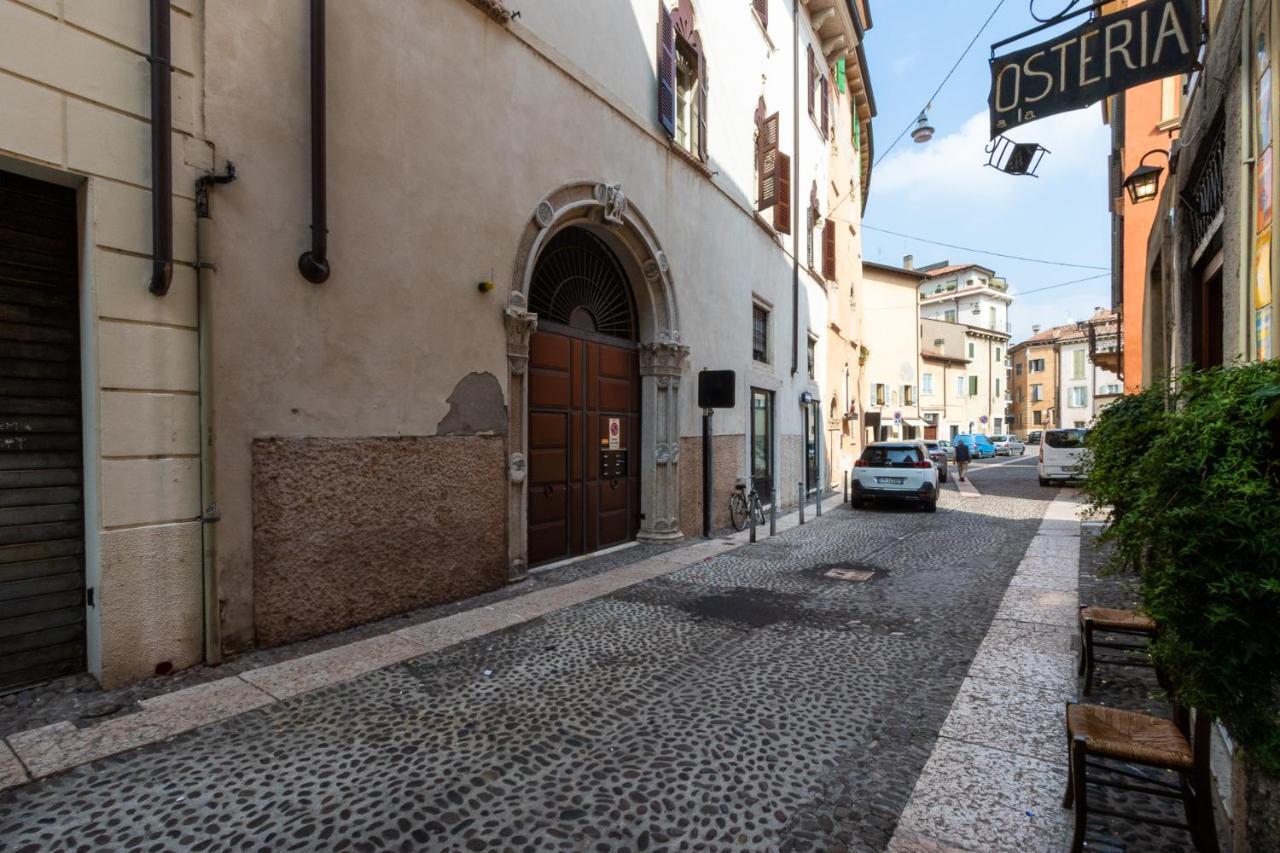 Ad Verona Flat Εξωτερικό φωτογραφία